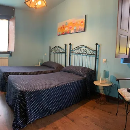 Dos Casas Juntas 20 Personas Con Finca 3000 M, Barbacoas Parking Дом отдыха